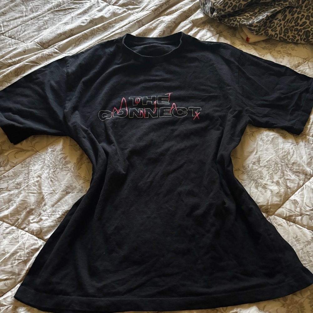 Monsta X connect tour shirt